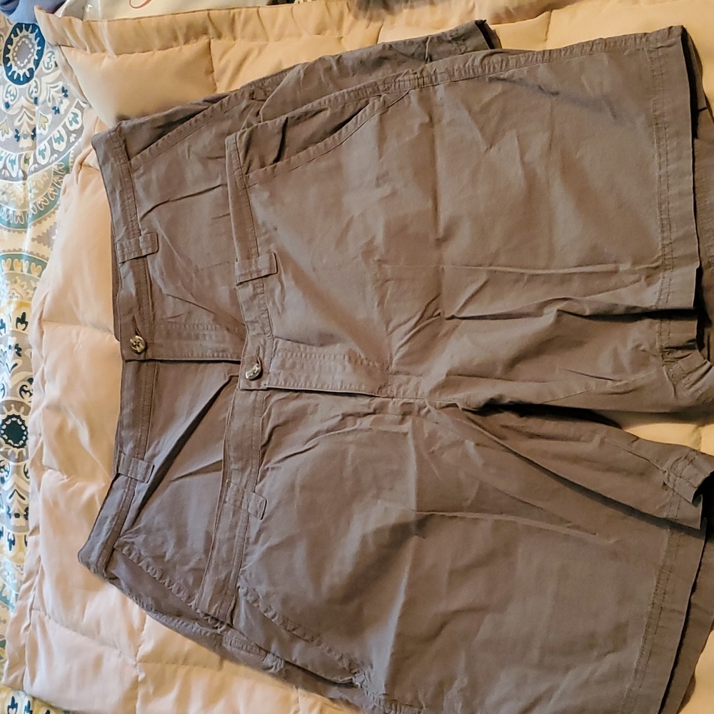 Men's Columbia Shorts Size 28